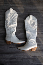 Load image into Gallery viewer, Lane Cowboy Boots
